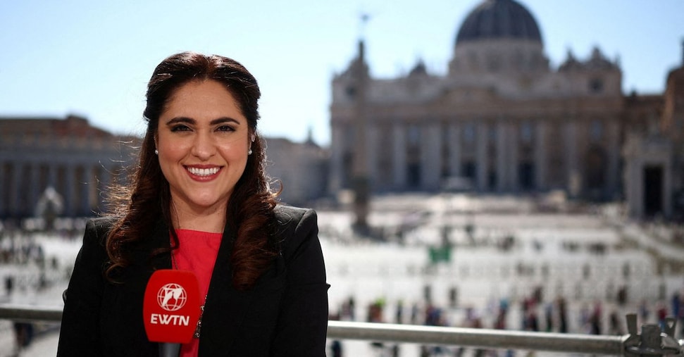 Vaticano: chi è Montse Alvarado, la laica scelta da Papa Leone come prefetto della comunicazione