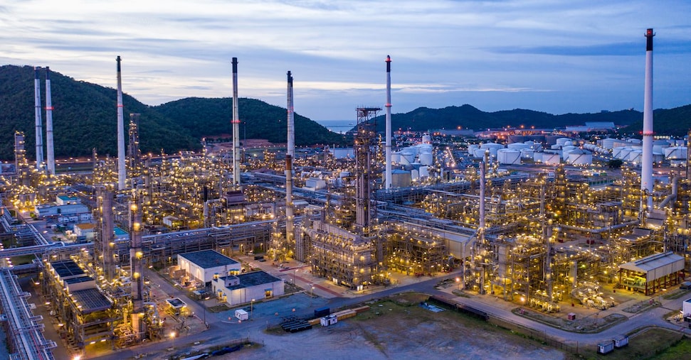 I fattori pro azioni petrolifere: ricostruzione, rotte e infrastrutture I fattori pro azioni petrolifere: ricostruzione, rotte e infrastrutture