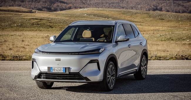 Geely. Starray EM-I è il primo suv ibrido plug-in importato in Italia dal marchio cinese