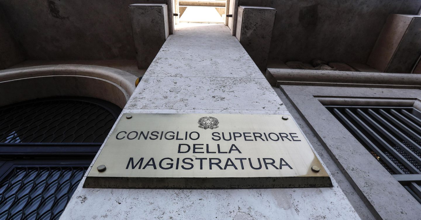 Il Csm prende tempo sugli obblighi di comunicazione degli uffici giudiziari