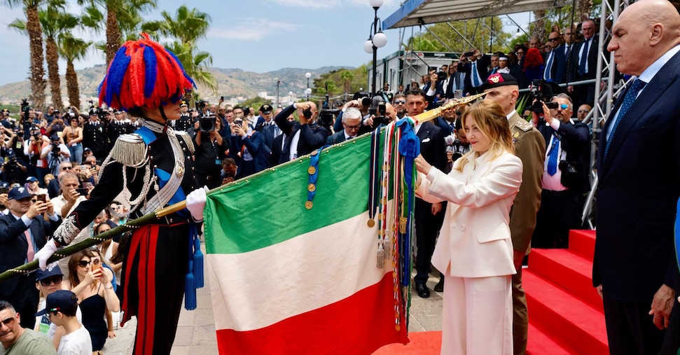 Meloni salta il vertice Ue-Balcani. Giallo sui dissapori con Macron, Merz e Starmer