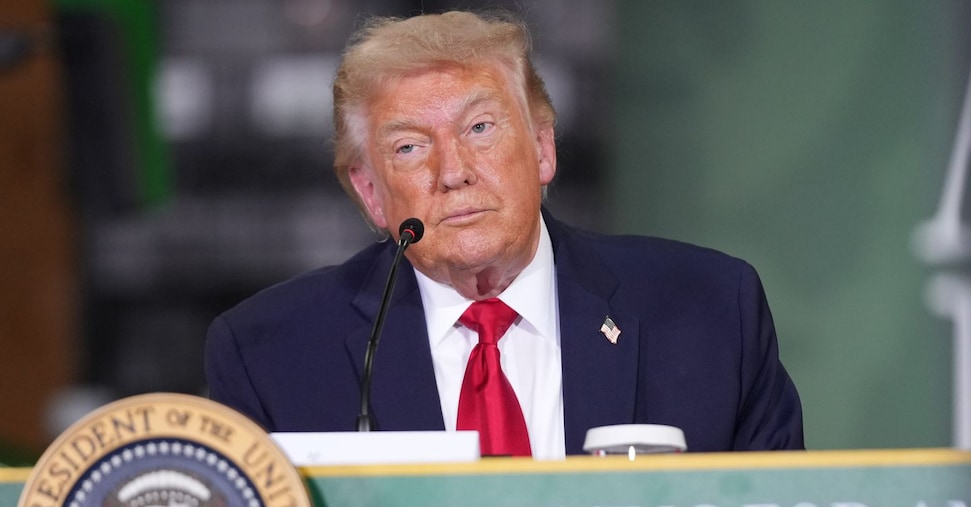 Trump interrompe intervista con Nbc: «Network fazioso e disonesto»