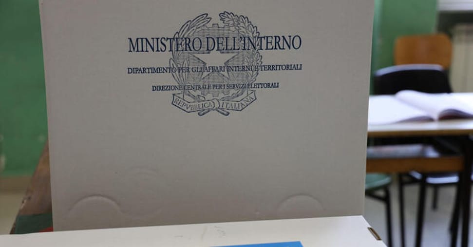 Ballottaggi, il centrodestra vince a Lecco, Arezzo e Macerata. Chieti e Agrigento al centrosinistra Ballottaggi, il centrodestra vince a Lecco, Arezzo e Macerata. Chieti e Agrigento al centrosinistra