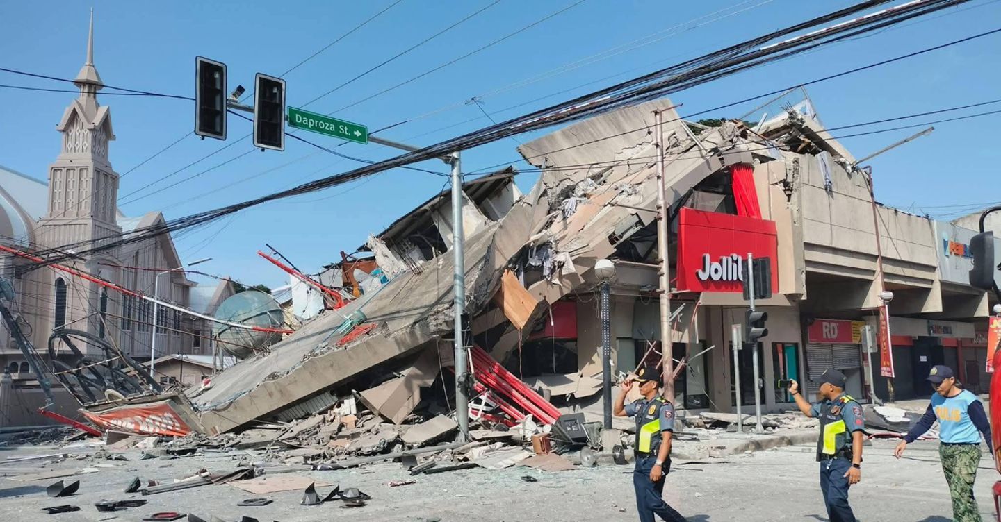 https://i2.res.24o.it/images2010/S24/Documenti/2026/06/09/Immagini/Ritagli/terremoto-filippine-U84106768021DJm-1440x752@IlSole24Ore-Web.jpg