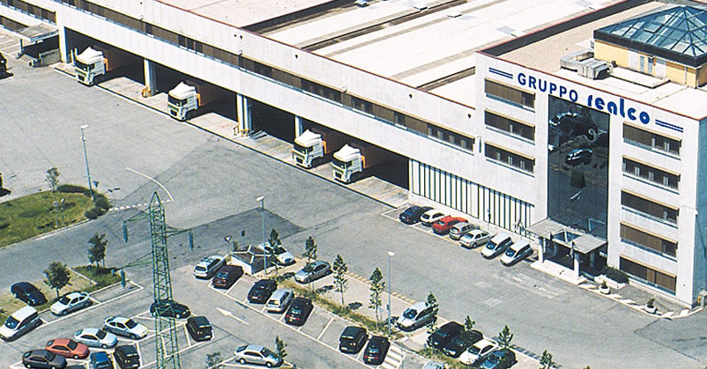Conad si aggiudica per 22 milioni un lotto di supermercati Realco