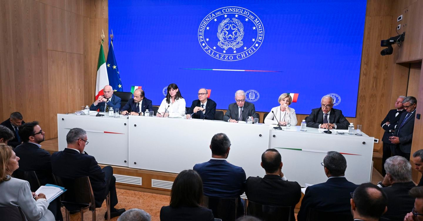 Cosa prevedono i decreti sull’AI approvati dal governo