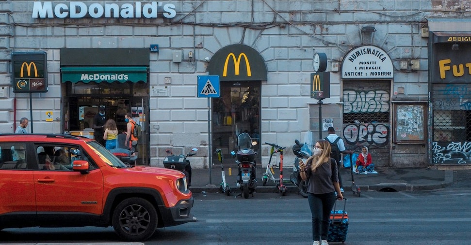 Riciclo, nei fast food l’84% degli imballaggi va nella differenziata