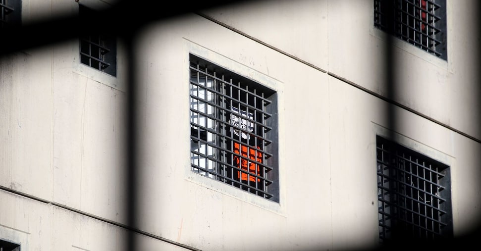 carceri ok senato a ddl domiciliari per tossicodipendenti e alcoldipendenti da Ilsole24ore.com carceri ok senato a ddl domiciliari per tossicodipendenti e alcoldipendenti