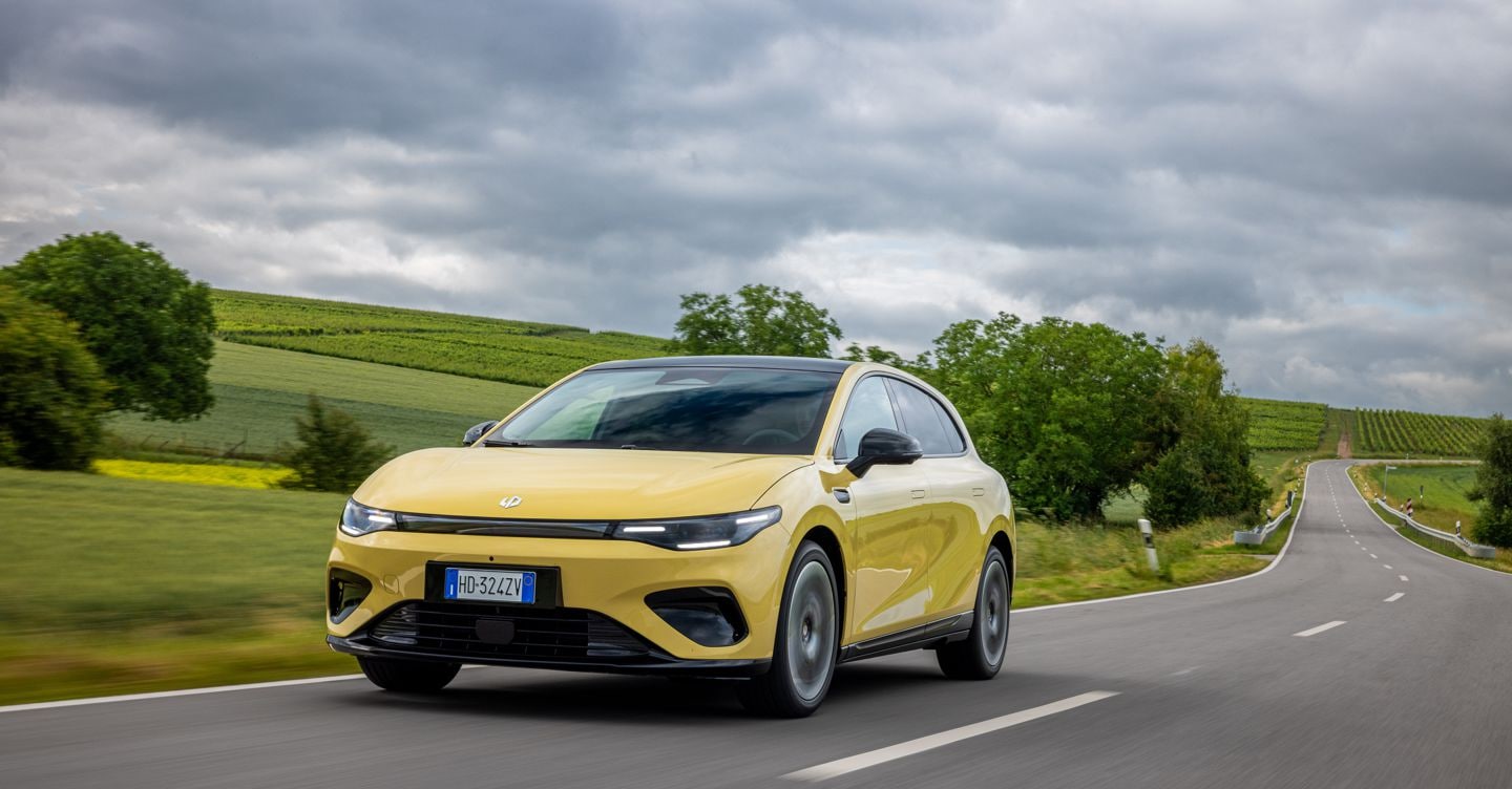 Leapmotor B05, come è fatta, come va e quanto costa la compatta elettrica che fa la sportiva