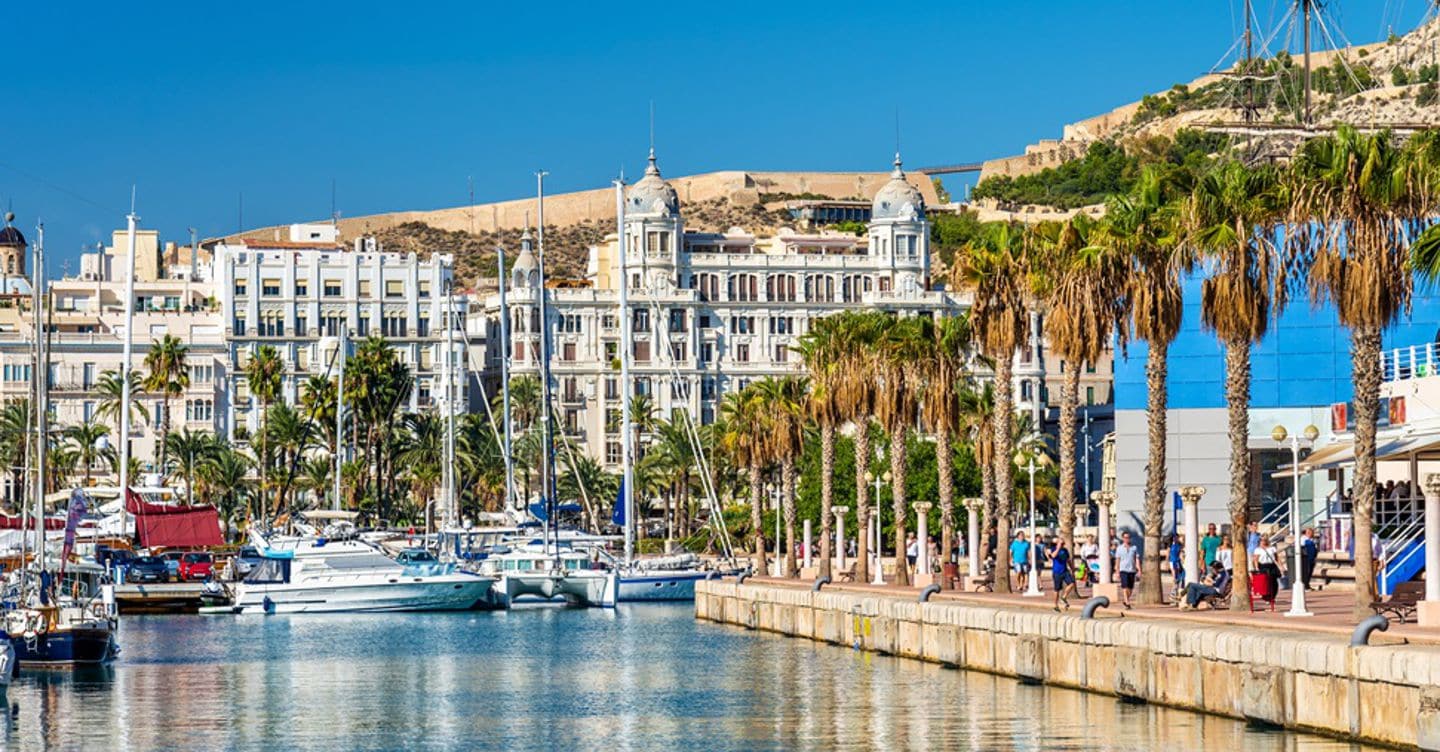 https://i2.res.24o.it/images2010/S24/Documenti/2026/06/19/Immagini/Ritagli/Alicante%20Spagna-U22786225882zDf-1440x752@IlSole24Ore-Web.jpg