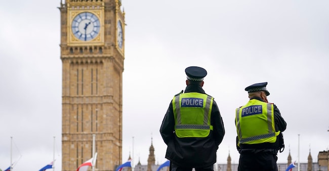 Due poliziotti britannici a Londra APN