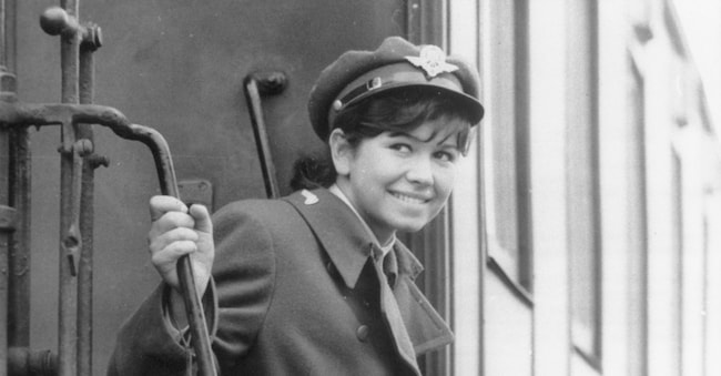 «Treni strettamente sorvegliati». Jitka Scoffin è Vera nel film di Jiří Menzel