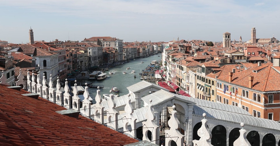 Venezia studia il ticket di accesso a 50 euro ma la proposta del sindaco divide Venezia studia il ticket di accesso a 50 euro ma la proposta del sindaco divide