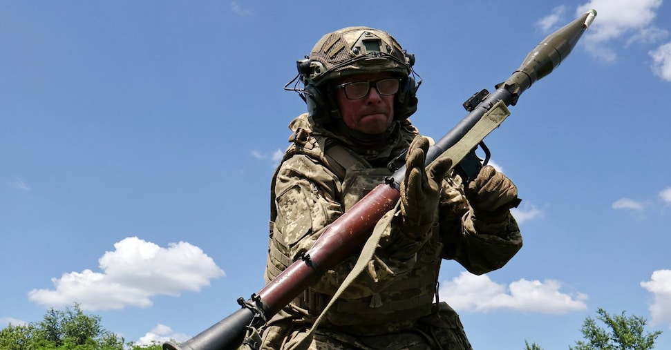 Ucraina, Zaporizhzhia sotto attacco: 846 raid in 24 ore Ucraina, Zaporizhzhia sotto attacco: 846 raid in 24 ore