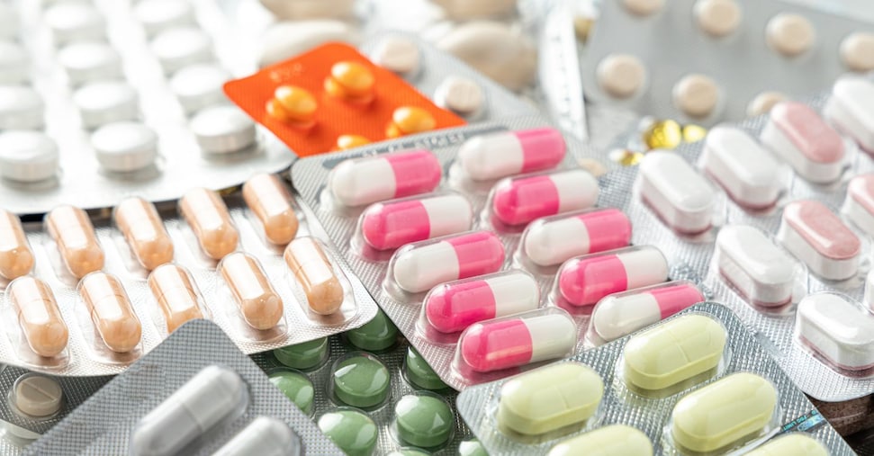 Farmaci equivalenti, i giovani restano «freddi»: poca informazione e fiducia mentre cresce l’IA Farmaci equivalenti, i giovani restano «freddi»: poca informazione e fiducia mentre cresce l’IA
