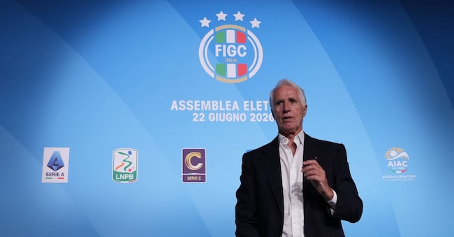 Giovanni Malago' è stato eletto nuovo presidente della Federazione Italiana Calcio (FIGC) durante l'assemblea elettiva della FIGC tenutasi a Roma (Foto di Alfredo Falcone/LaPresse)