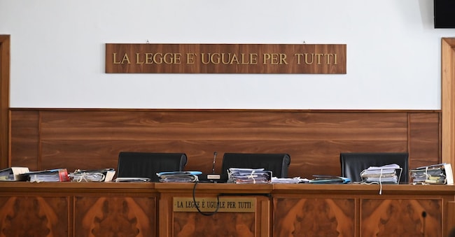 I IMAGOECONOMICA
