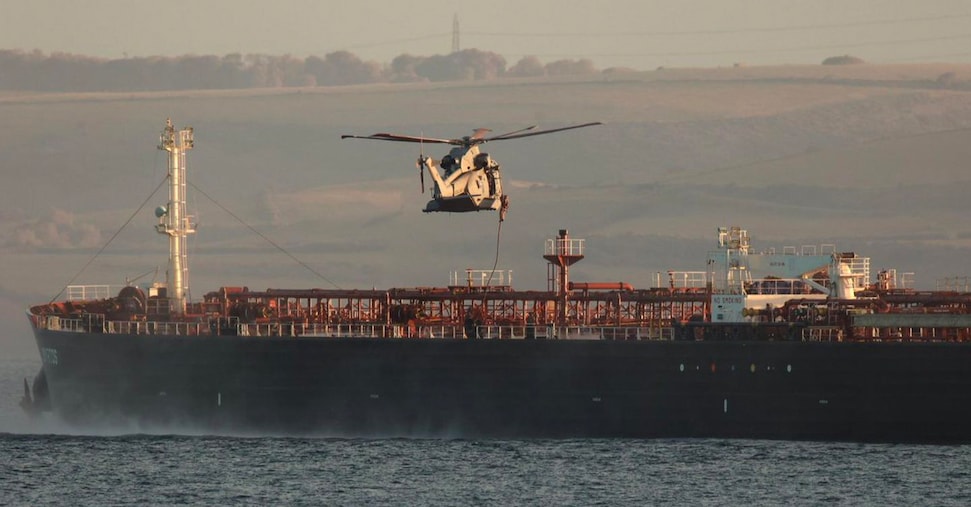 Flotta ombra russa, nuovo caso: la petroliera Deliver intercettata al largo della Sicilia