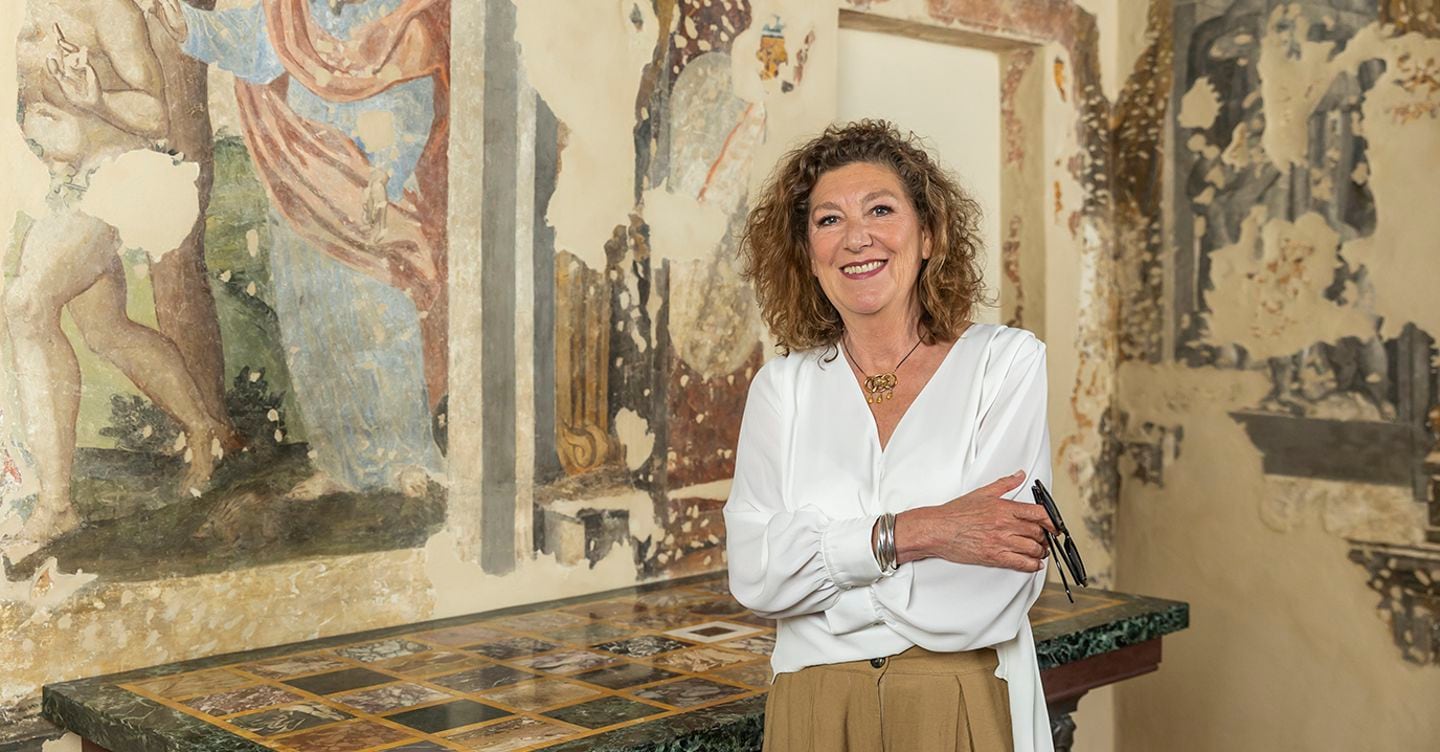 https://i2.res.24o.it/images2010/S24/Documenti/2026/06/26/Immagini/Ritagli/Olimpia%20Leopardi%20Biblioteca%20con%20l%20affresco%20%20scoperto%20e%20dettaglio%20la%20cacciata%20dal%20Paradiso-U13766261255YVr-1440x752@IlSole24Ore-Web.jpg