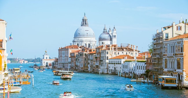 Venezia registra livelli elevati di flussi turistici con picchi che superano i 15 mila turisti per chilometro quadrato