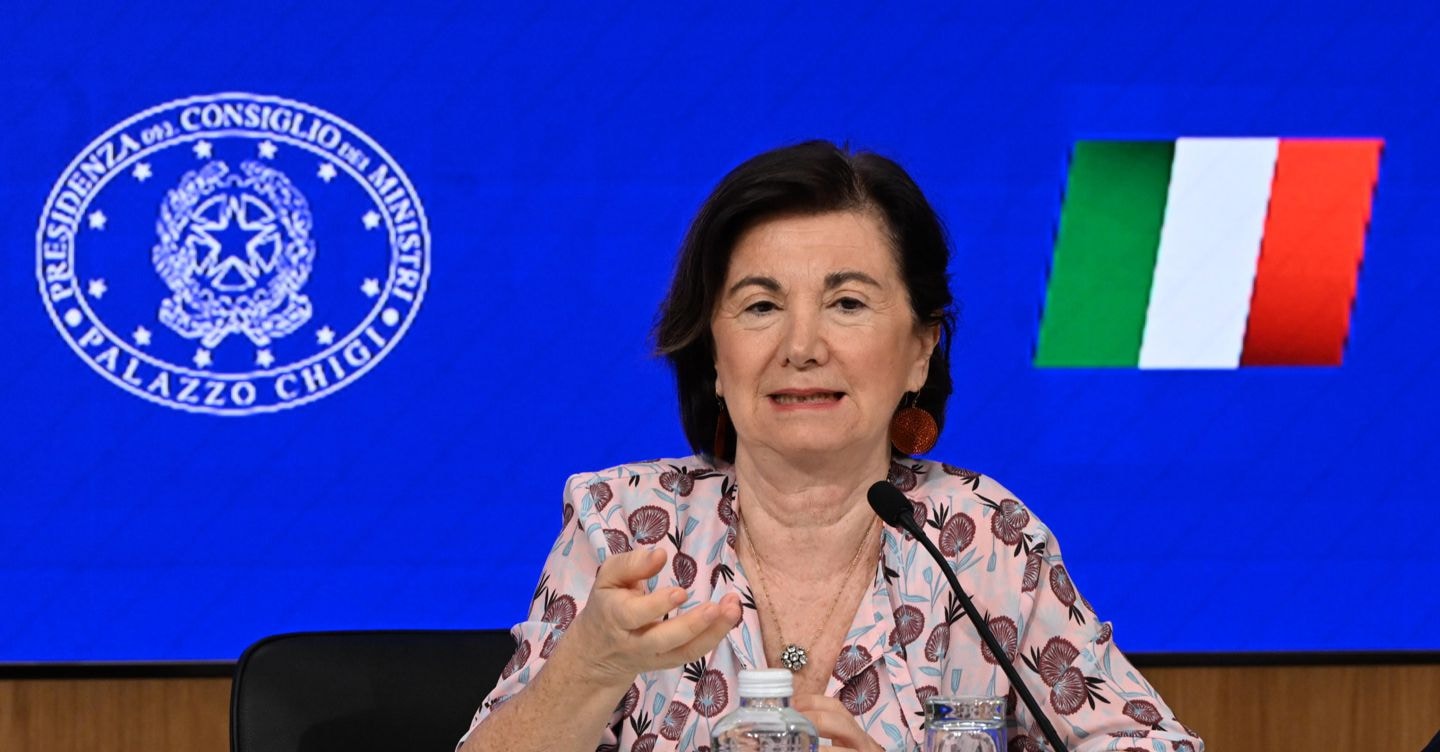 Lago di Vico, il marito della ministra Roccella disperso in acqua