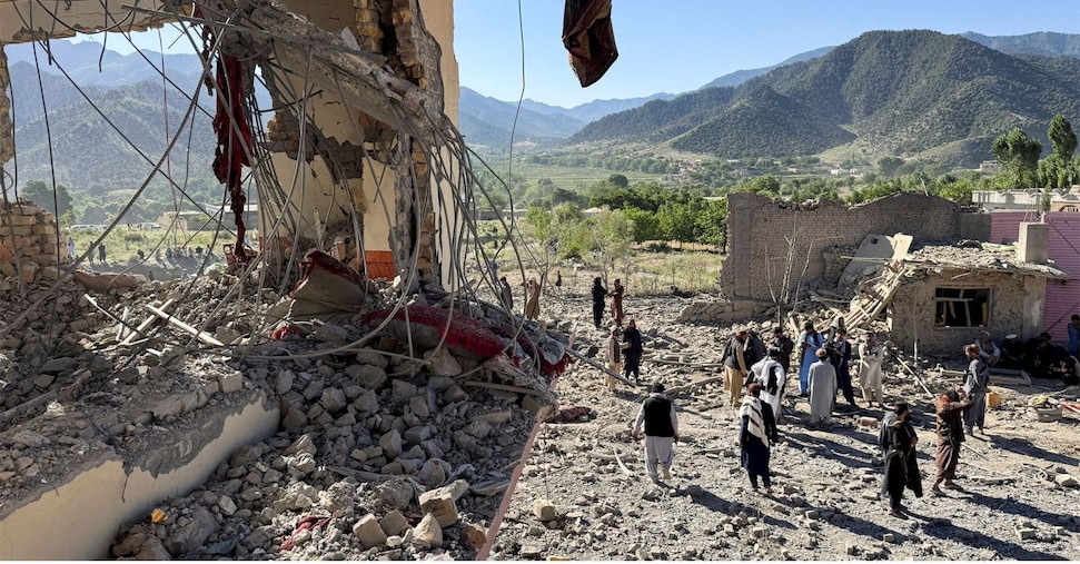 Pakistan, 29 militanti talebani uccisi in un attacco al confine con l’Afghanistan