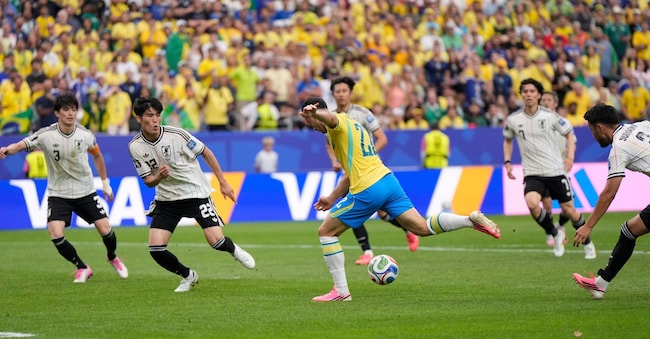 Il brasiliano Gabriel Martinelli (22) segna il secondo gol della sua squadra durante la partita dei sedicesimi di finale dei Mondiali di calcio tra Brasile e Giappone, disputata a Houston lunedì 29 giugno 2026.   (AP Photo/Ashley Landis/Associated Press/ LaPresse/APS)