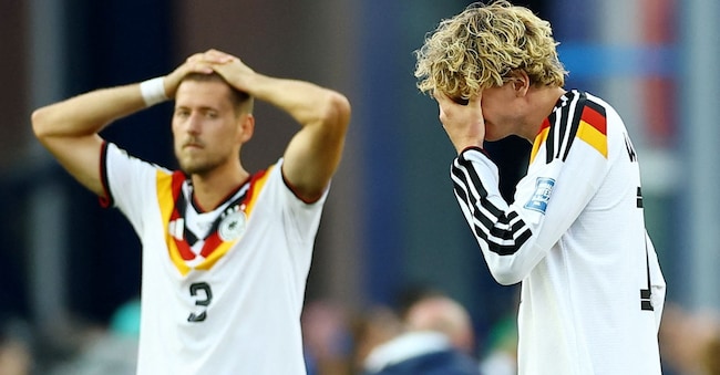 Soccer Football - FIFA World Cup 2026 - Round of 32 - Germany v Paraguay - Boston Stadium, Foxborough, Massachusetts, U.S. - June 29, 2026 Germany's Nick Woltemade and Waldemar Anton look dejected after the match as Germany are eliminated from the World Cup REUTERS/Peter Cziborra REUTERS