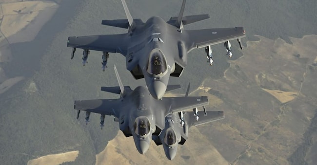 F-35 B italiani in volo  Foto: Aeronautica Militare 