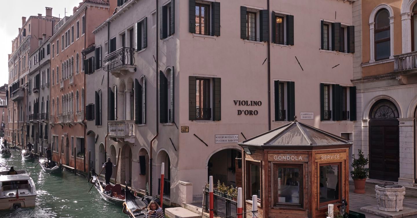 Tra le calle di Venezia identità e gusto contemporaneo Al Violino d’oro Tra le calle di Venezia identità e gusto contemporaneo Al Violino d’oro
