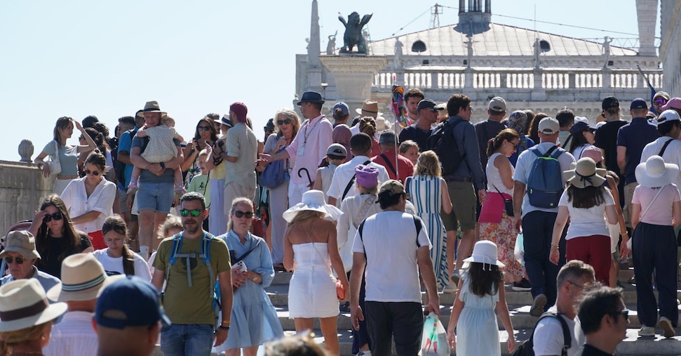 Affitti brevi, gli alloggi turistici tolgono spazio a 304mila residenti