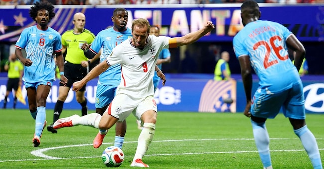 Calcio - Coppa del Mondo FIFA 2026 - Ottavi di finale - Inghilterra contro Repubblica Democratica del Congo - Atlanta Stadium, Atlanta, Georgia, Stati Uniti - 1 luglio 2026: l'inglese Harry Kane segna il secondo gol della sua squadra       (REUTERS/Claudia Greco)