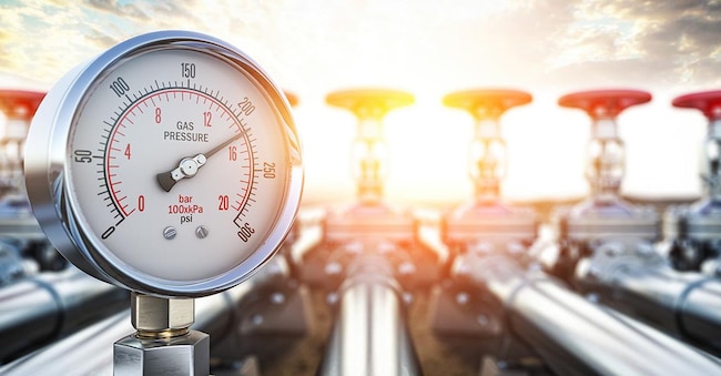 Manometro per la misurazione della pressione del gas su una conduttura. (Adobe Stock)
