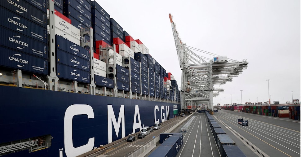 Inaugurata a Le Havre la Cma Cgm Notre-Dame, gigante portacontainer francese