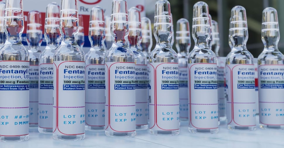Fentanyl, dall’ospedale Israelitico di Roma sparite 80 fiale: riunione d’urgenza a Palazzo Chigi Fentanyl, dall’ospedale Israelitico di Roma sparite 80 fiale: riunione d’urgenza a Palazzo Chigi