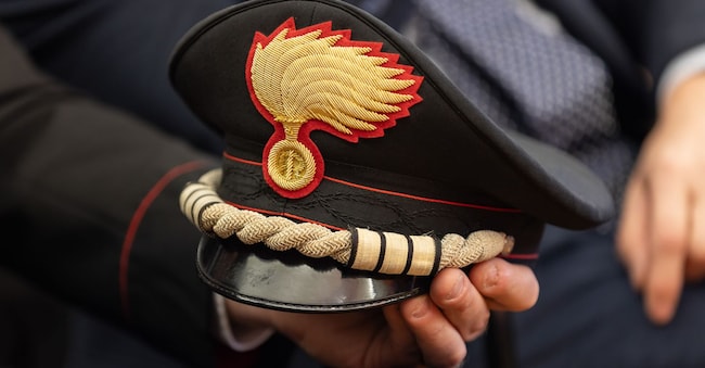 
Nella foto: cappello di maggiore dell'Arma dei Carabinieri