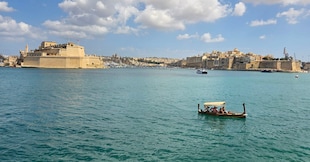La baia della Valletta: sullo sfondo le città di Vittoriosa e Cospicua Simone Filippetti