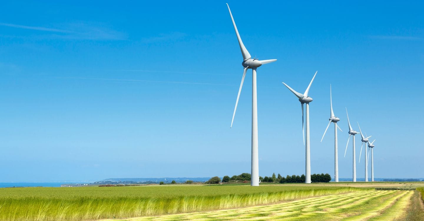 Immagine associata alla notizia: Rinnovabili, dal 2020 fermi in autorizzazione progetti per 144 GW