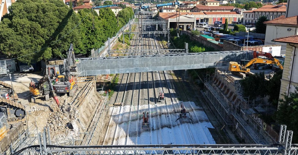 Ponte al Pino, completata la rimozione del vecchio impalcato Ponte al Pino, completata la rimozione del vecchio impalcato