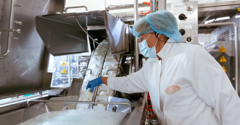 Lactalis Italia: fatturato a +4,5%, ma i margini sono frenati dal prezzo del latte ai massimi Lactalis Italia: fatturato a +4,5%, ma i margini sono frenati dal prezzo del latte ai massimi