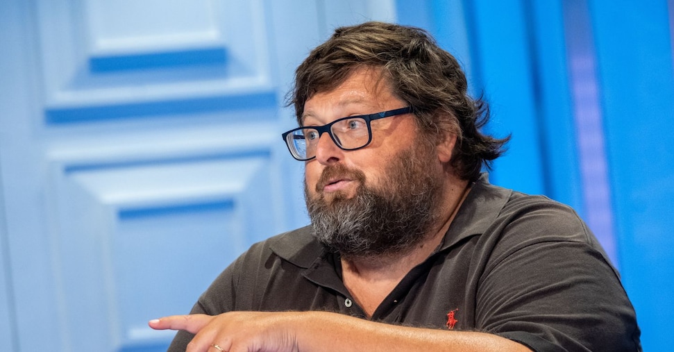 Dalle battaglie sulla famiglia alla passione per il poker, ecco chi è Adinolfi