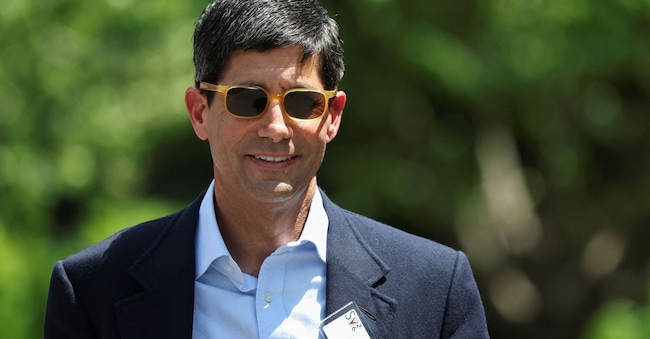Il presidente della Federal Reserve Kevin Warsh partecipa alla conferenza annuale “Allen and Co. Sun Valley Media and Technology Conference” presso il Sun Valley Resort a Sun Valley, nell’Idaho (Stati Uniti), il 9 luglio 2026. REUTERS/Brendan McDermid REUTERS