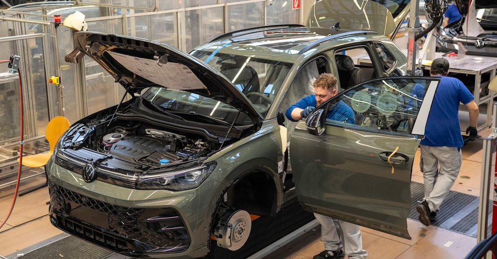 Il giorno della verità di Volkswagen: ipotesi chiusura per quattro fabbriche in Germania dal 2031 Il giorno della verità di Volkswagen: ipotesi chiusura per quattro fabbriche in Germania dal 2031