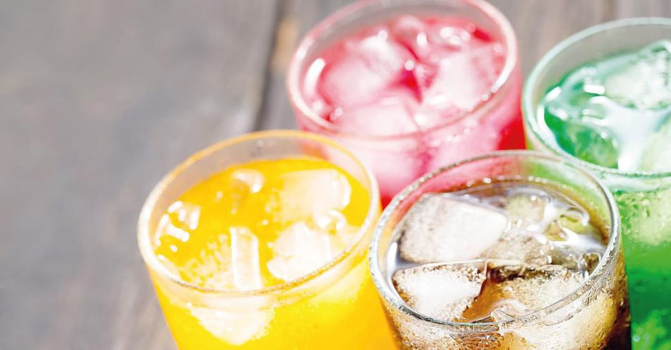 Cosa bevono gli italiani con il caldo record? Energy drink e senza zucchero guidano il mercato delle bibite Cosa bevono gli italiani con il caldo record? Energy drink e senza zucchero guidano il mercato delle bibite