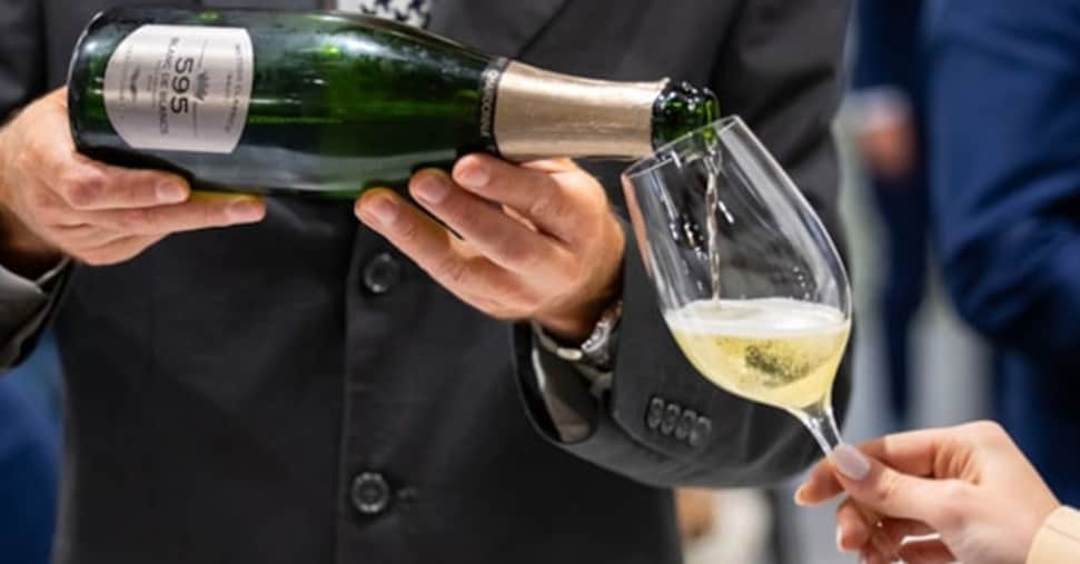 Bollicine siciliane, nasce la rete per attrarre enoturisti Bollicine siciliane, nasce la rete per attrarre enoturisti