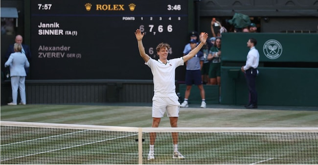 eannik Sinner festeggia dopo aver vinto la finale contro il tedesco Alexander Zverev REUTERS/Toby Melville REUTERS