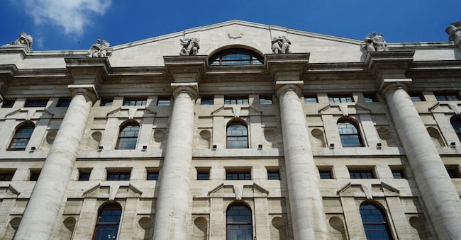 Borsa italiana, palazzo Mezzanotte. (Imagoeconomica)