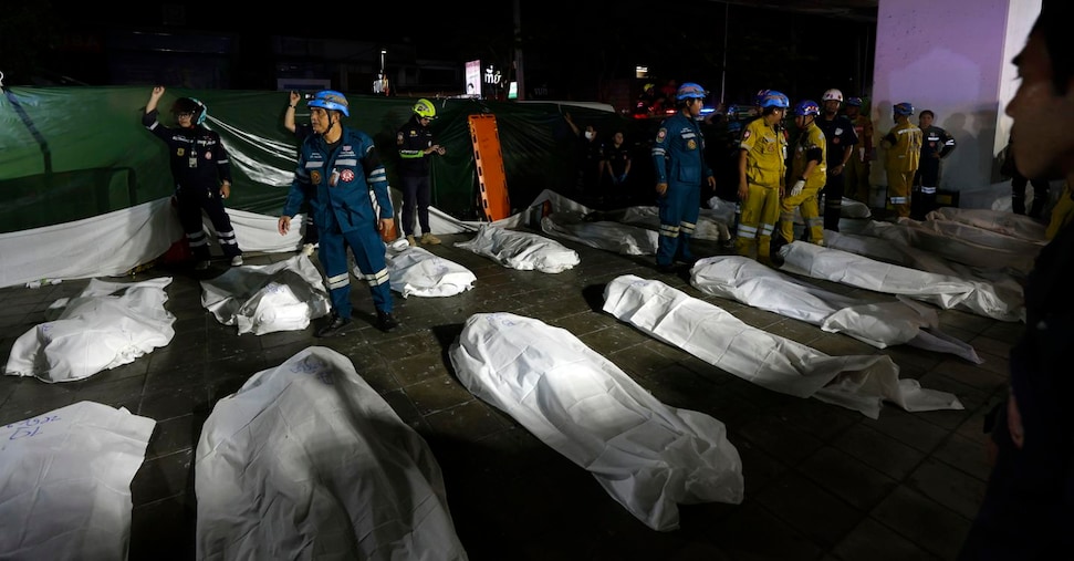 Incendio in un locale di Bangkok, almeno 27 morti Incendio in un locale di Bangkok, almeno 27 morti
