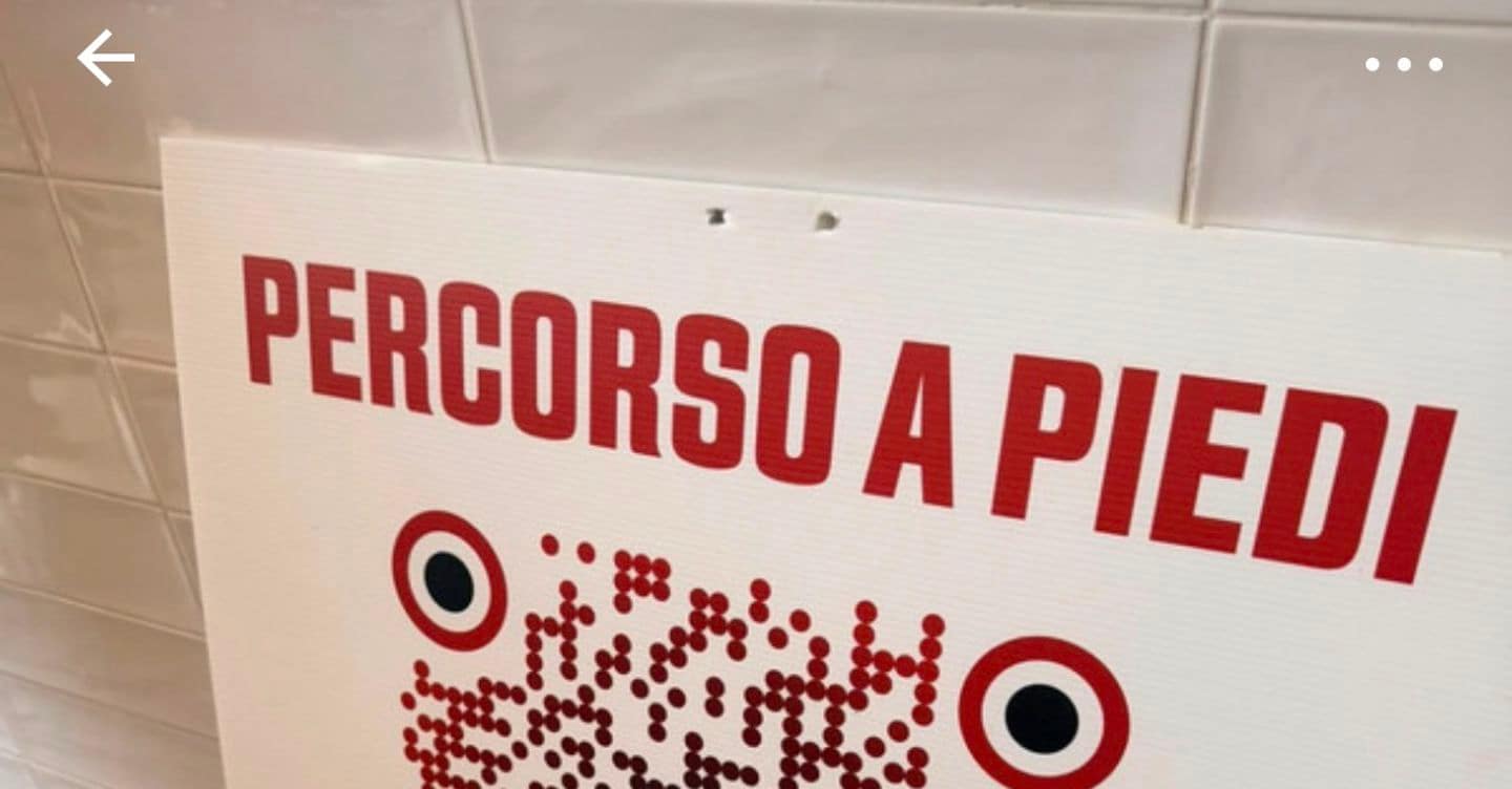 Cartelli segnaletici del concerto di Ultimo venduti fino a 200 euro su Vinted