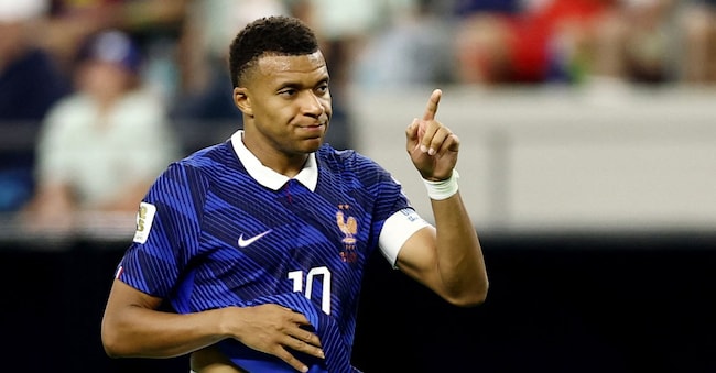 Calcio - Coppa del Mondo FIFA 2026 - Semifinale - Francia-Spagna - Dallas Stadium, Arlington, Texas, Stati Uniti - 14 luglio 2026. La reazione del francese Kylian Mbappé.  (REUTERS/Lee Smith)